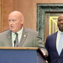 U.S. House lawmakers who oversee the CFTC are urging Trump to fill the commission
