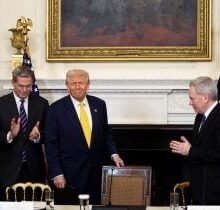 Over 1 in 5 Trump officials hold $193M in crypto, zero Biden Cabinet members own any