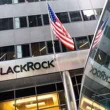BlackRock Backs CLARITY Act as Tom Lee Predicts Programmable Money Revolution