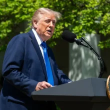 Trump Comments Send Hyperliquid Above $72 as Options Draw Scrutiny